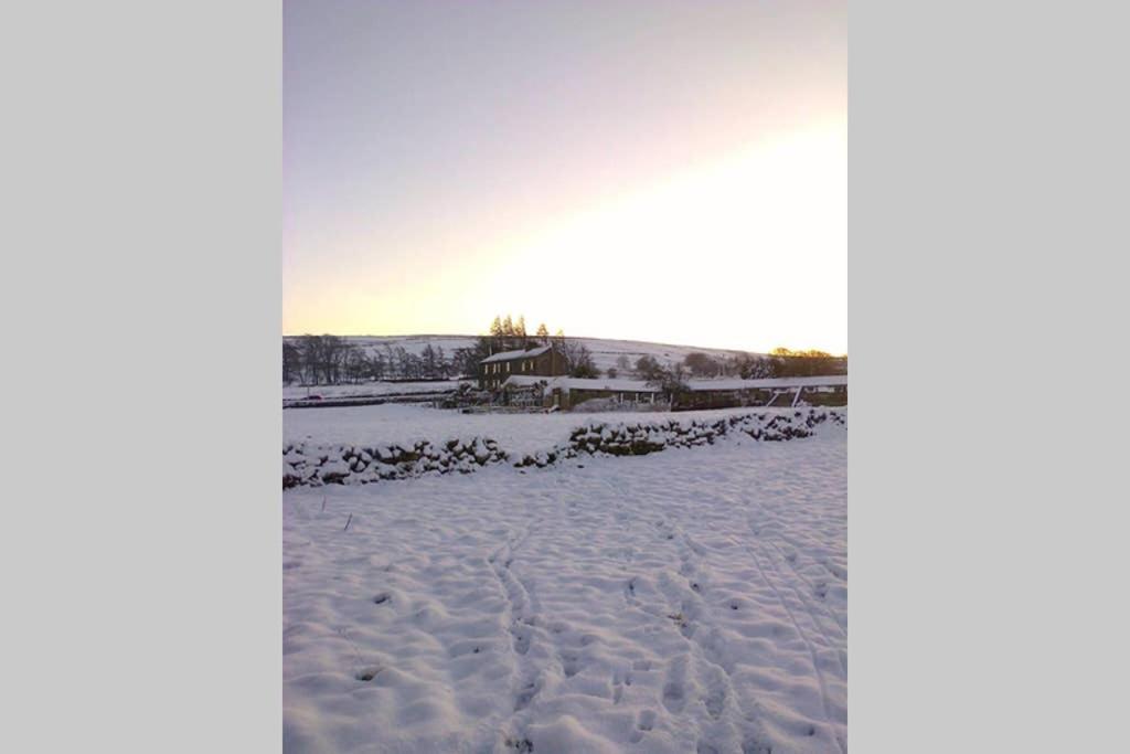 Stones Cottage Farm, Nr Haworth, Family Friendly, Work Friendly, Gaming Barn, Crafting, Free Wifi, Free Parking, Ev Point Oxenhope Bagian luar foto